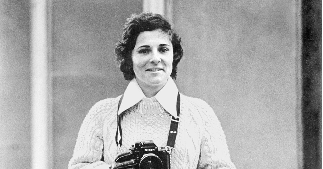 Joyce Dopkeen, Barrier-Breaking News Photographer, Dies at 80 – The New York Times