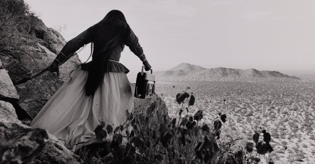 Graciela Iturbide’s Photos of Mexico Make ‘Visible What, to Many, Is Invisible’ – The New York Times