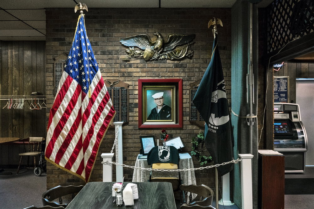 Teri Darnell: Veterans in Crisis | LENSCRATCH