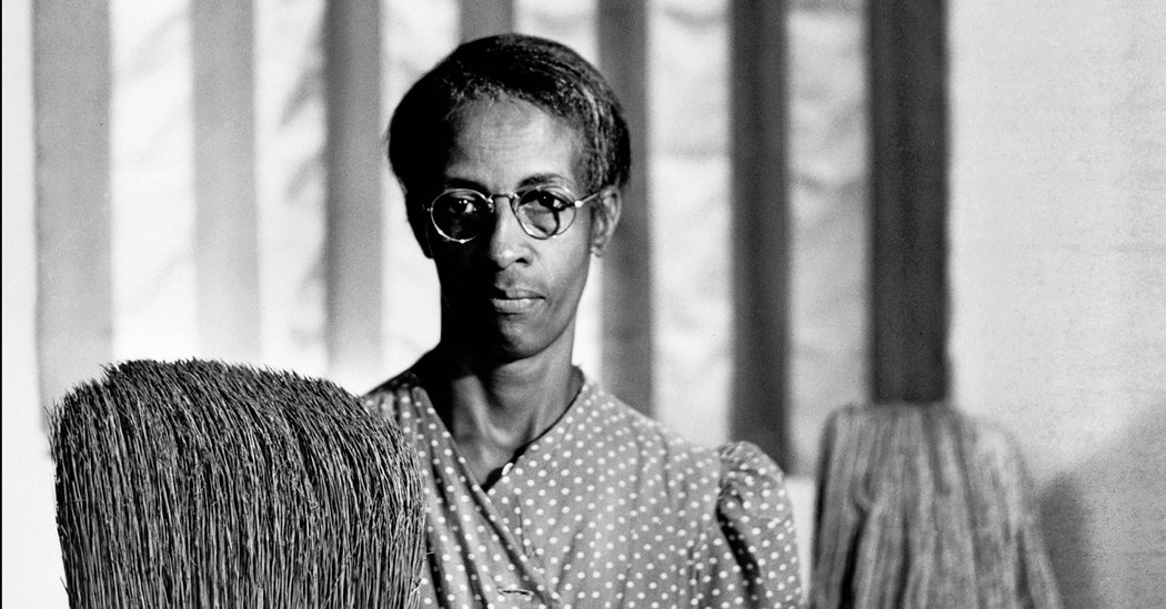 Ella Watson: The Empowered Woman of Gordon Parks’s ‘American Gothic’ – The New York Times