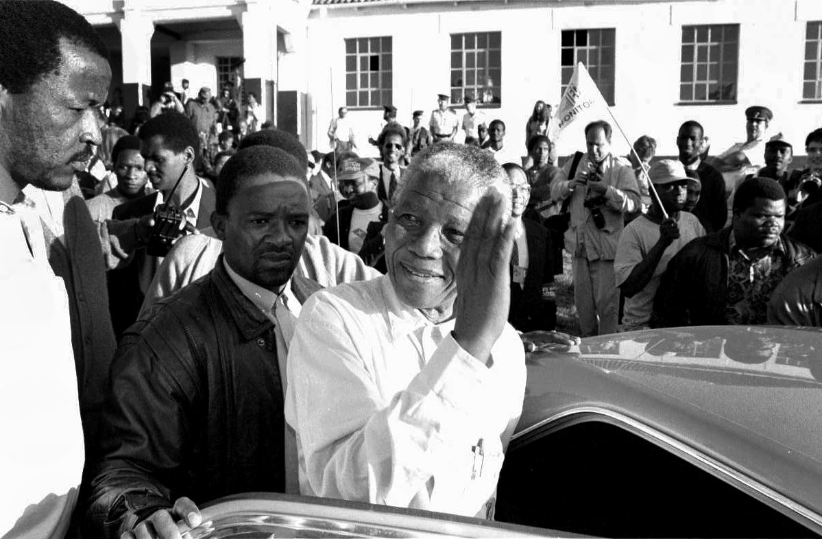 Recalling and Covering Nelson Mandela