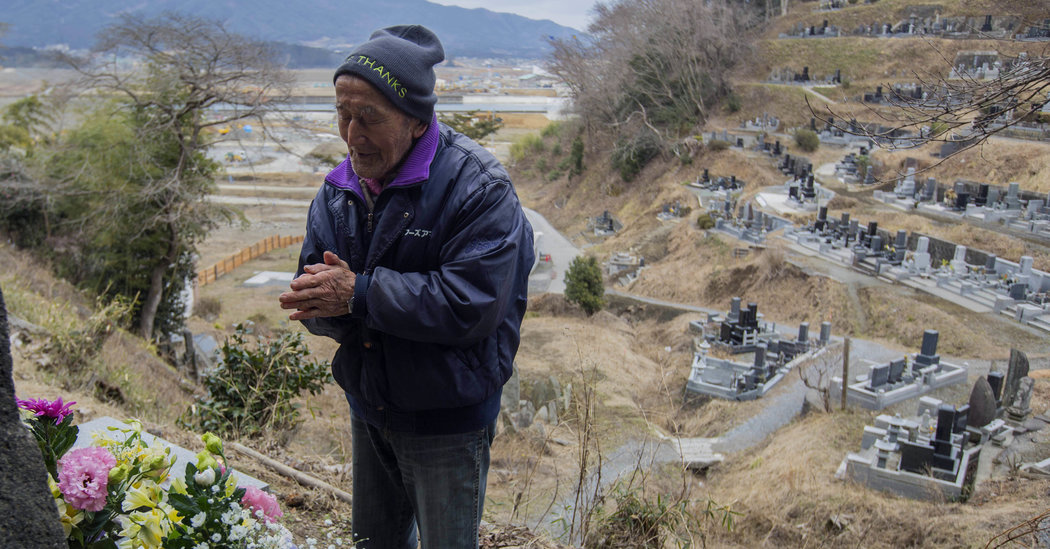 In Tsunami’s Wake, a Japanese Family Drifts Apart – The New York Times