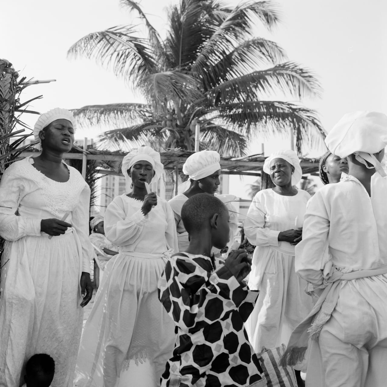 Akinbode Akinbiyi: Six Songs, Swirling Gracefully in the Taut Air – British Journal of Photography