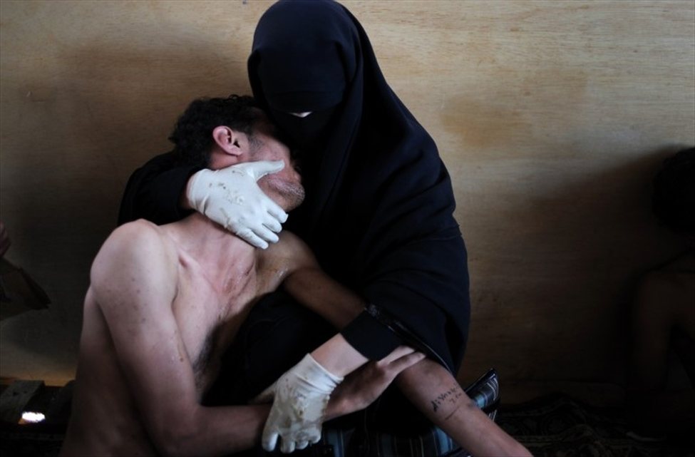 Aranda’s World Press Photo of the Year: Pietàs and Burkas and Just Plain Obscurity, Oh My!