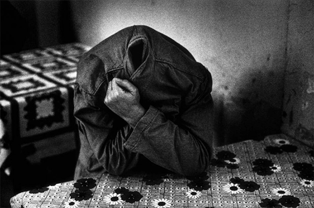 Raymond Depardon’s inside Look at Italian Insane Asylums before Their Demise – Feature Shoot