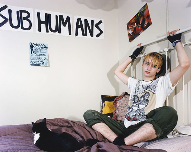 Poignant Photos of 1990s Teenagers in Their Bedrooms – Feature Shoot