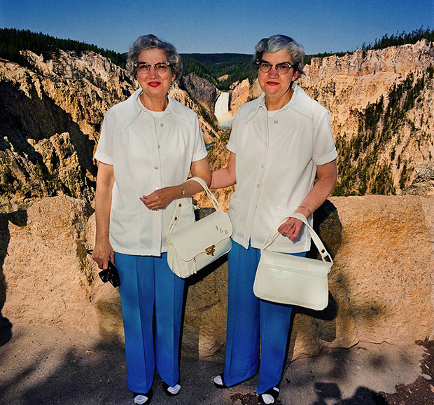 Delightful Portraits of American Tourists Sightseeing in the 1980s – Feature Shoot