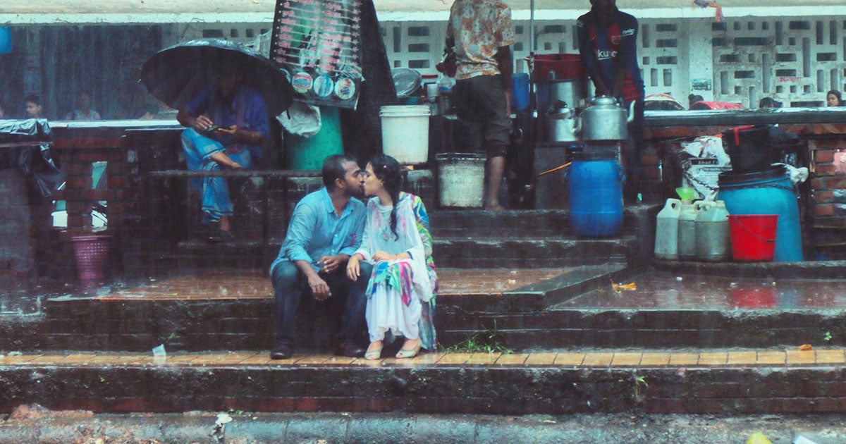 Photo of Couple Kissing in Rain Gets Bangladeshi Photog Beaten and Fired