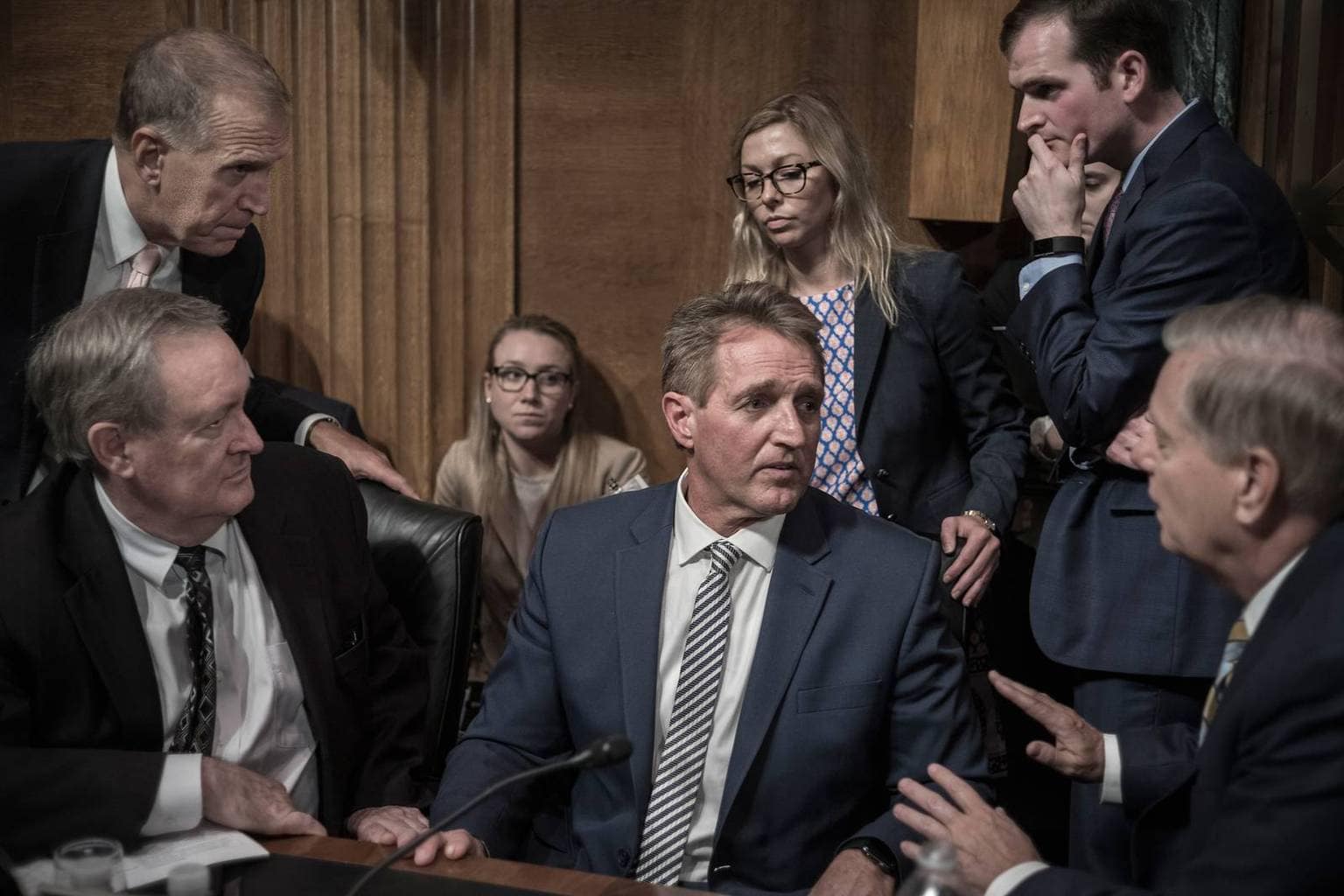 Why David Butow’s Image of Jeff Flake Stands Out – PhotoShelter Blog