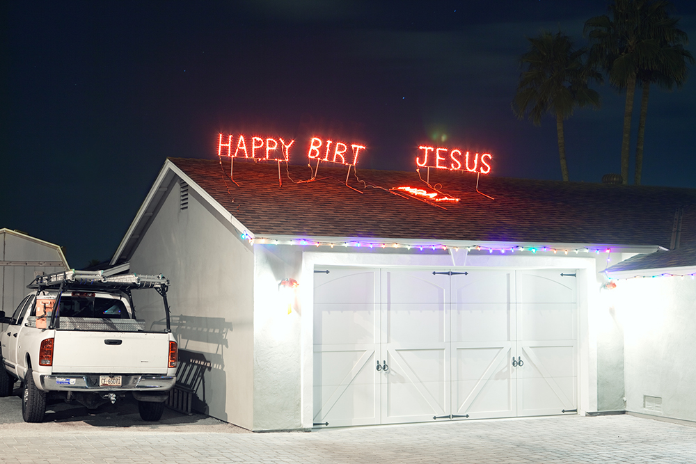 Jesse Rieser: Christmas in America: Happy Birthday Jesus | LENSCRATCH