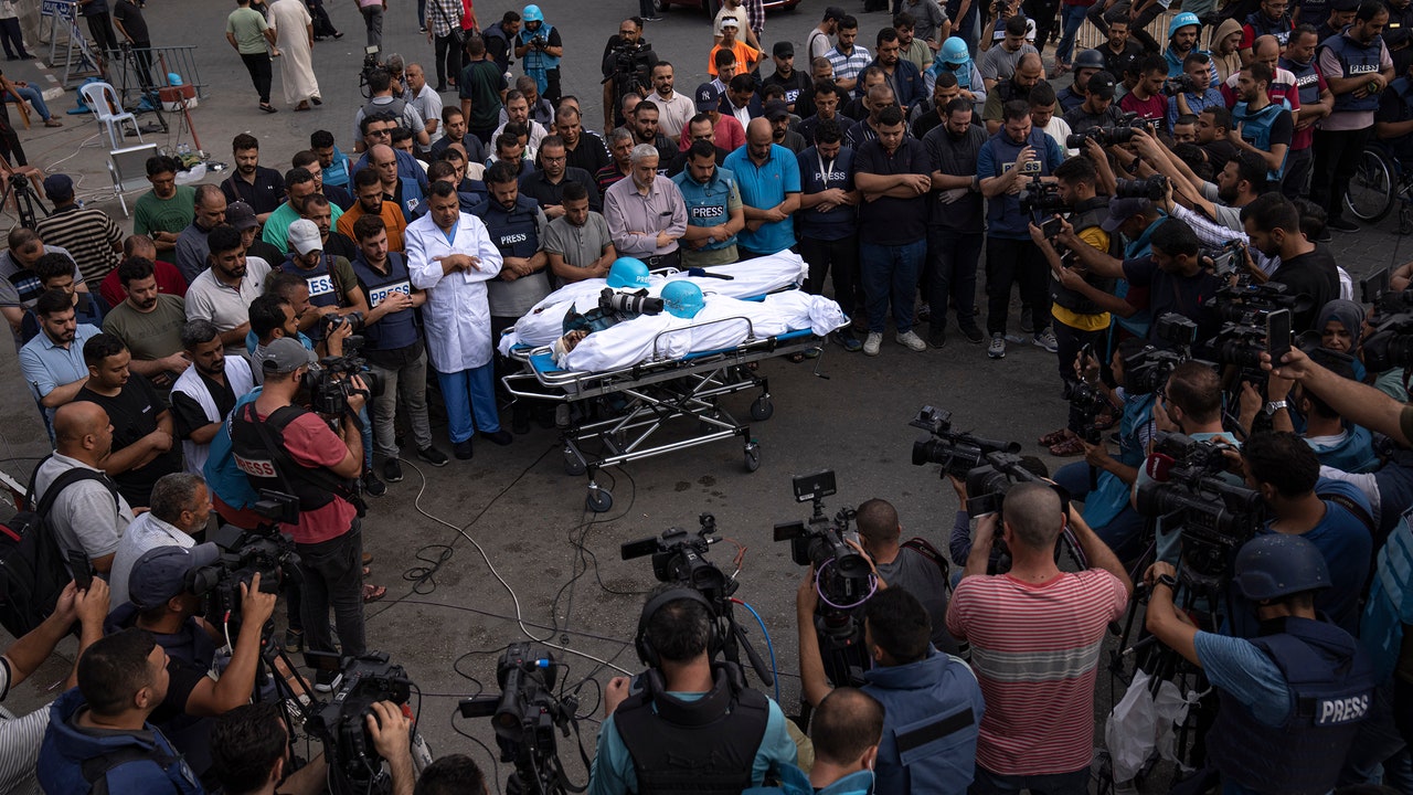 The War in Gaza Has Been Deadly for Journalists | The New Yorker